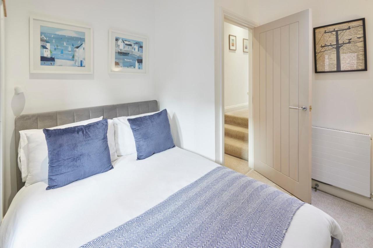 Host & - Number 2 At Pannett Apartment Whitby